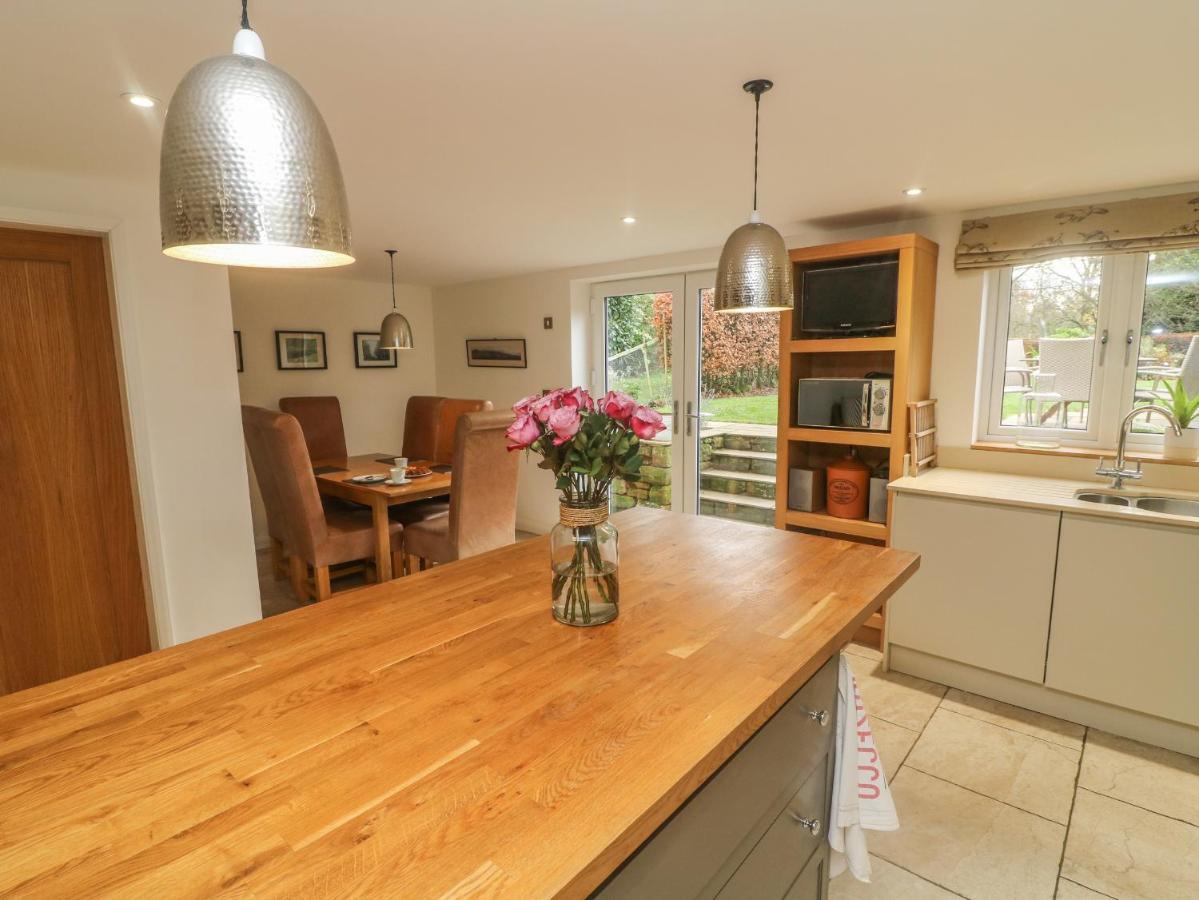 Carwood Villa Dufton Bagian luar foto