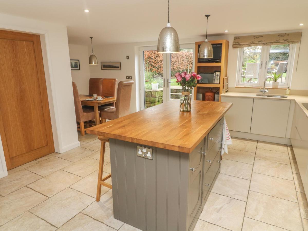 Carwood Villa Dufton Bagian luar foto