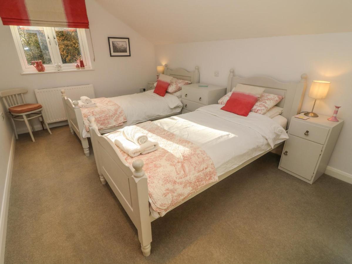 Carwood Villa Dufton Bagian luar foto