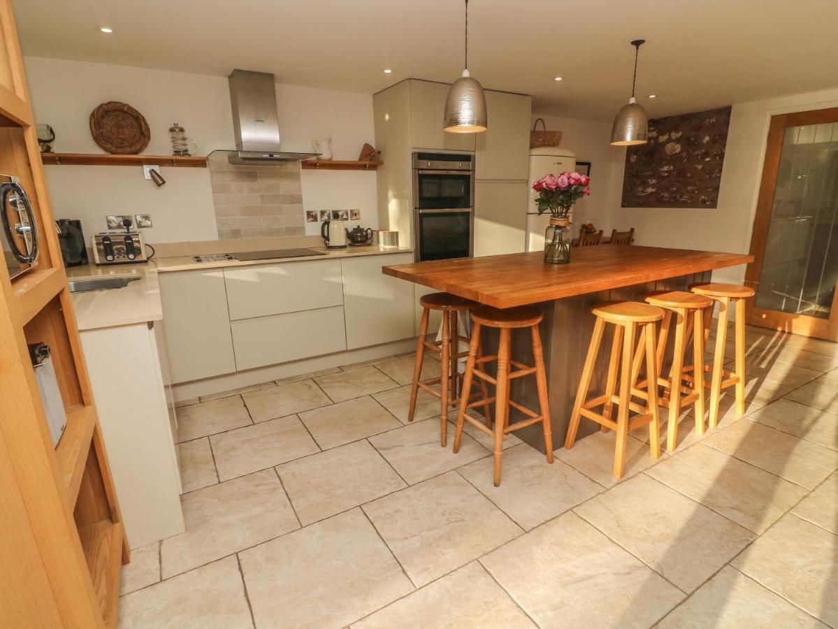 Carwood Villa Dufton Bagian luar foto